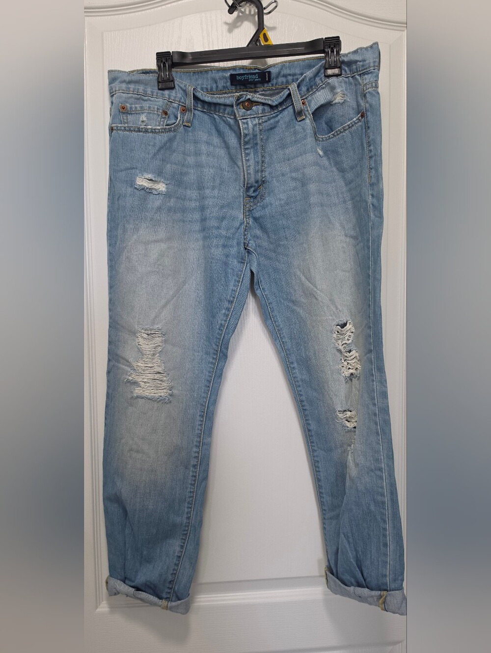 Levis Strauss Boyfriend 513 Light Blue Distressed Women’s Jeans 13 Medium.